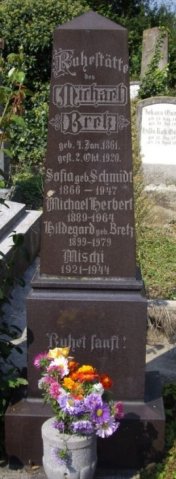 Bretz Michael 1861-1920 Schmidt Sofia 1866-1947 Grabstein